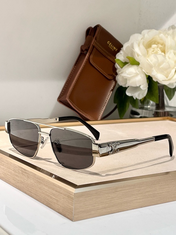 CELINE Sunglasses 135